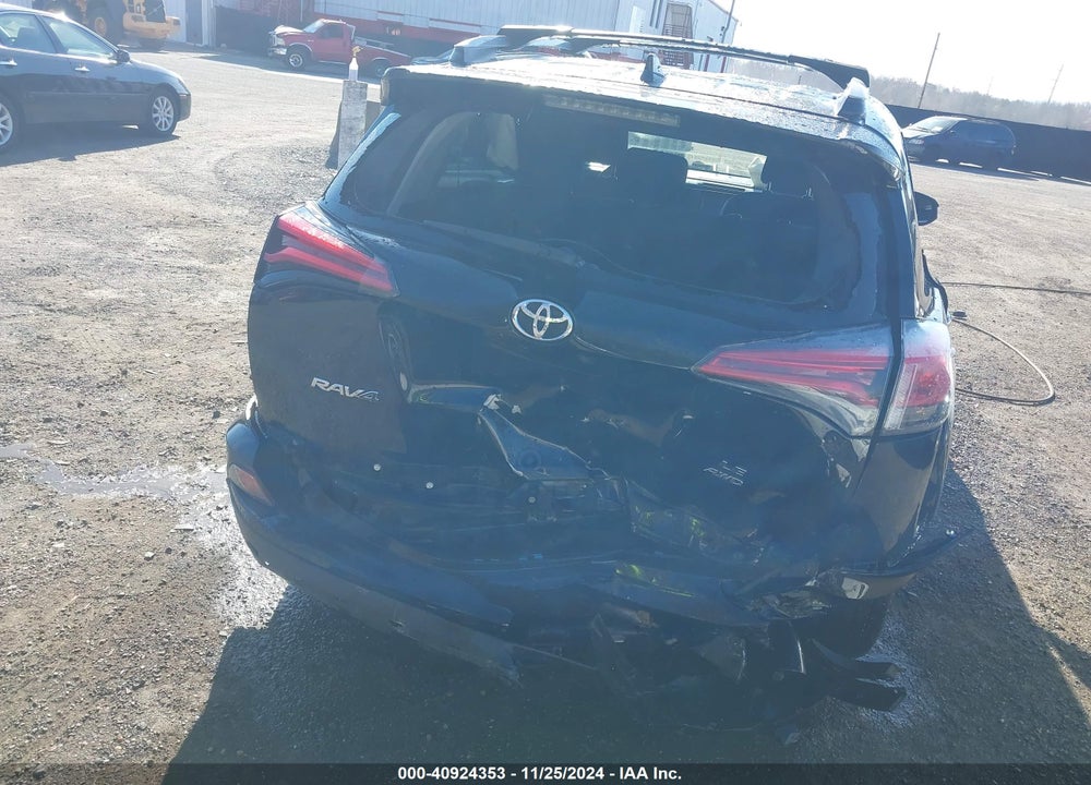 2017 TOYOTA RAV4 LE VIN: 2T3BFREV8HW671360