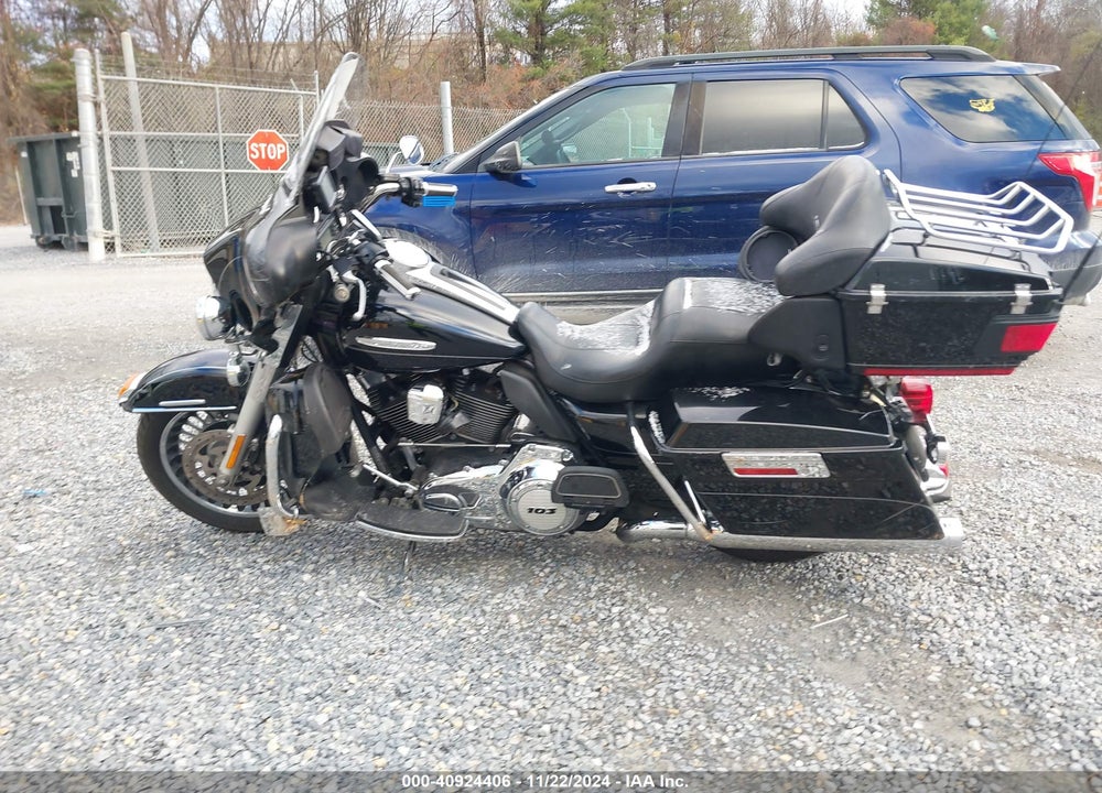 2013 HARLEY-DAVIDSON FLHTK ELECTRA GLIDE ULTRA LTD VIN: 1HD1KEM17DB605821