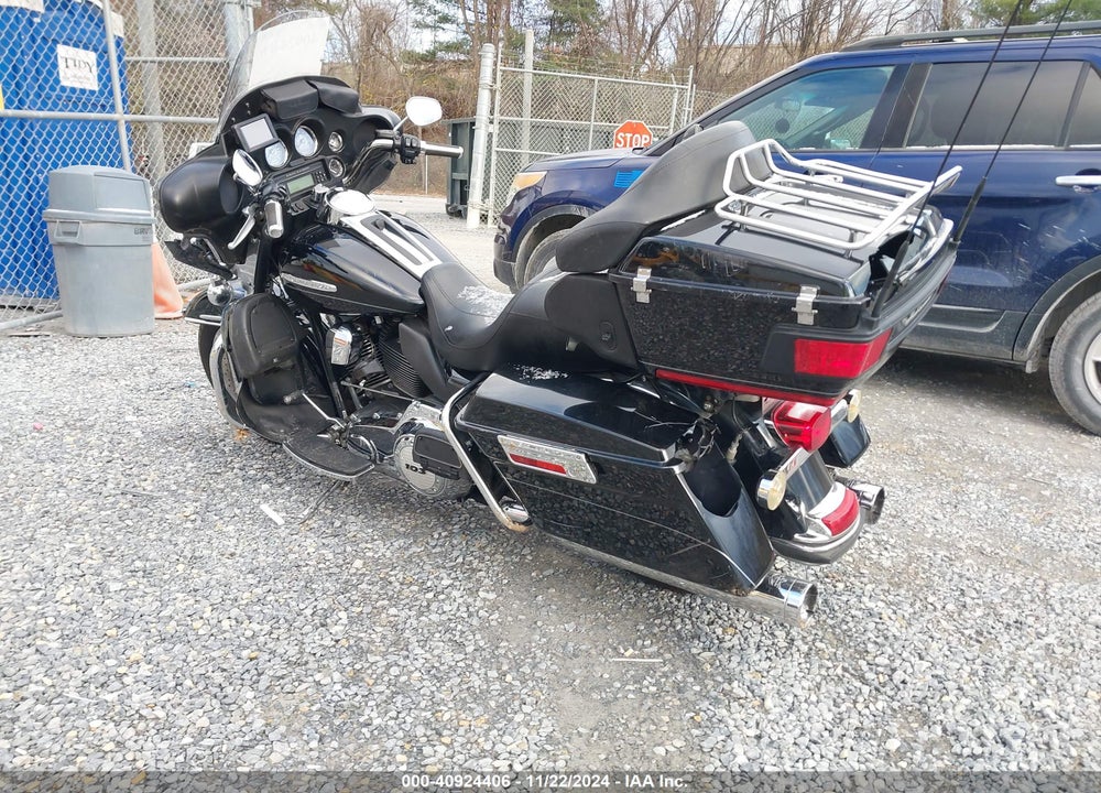 2013 HARLEY-DAVIDSON FLHTK ELECTRA GLIDE ULTRA LTD VIN: 1HD1KEM17DB605821