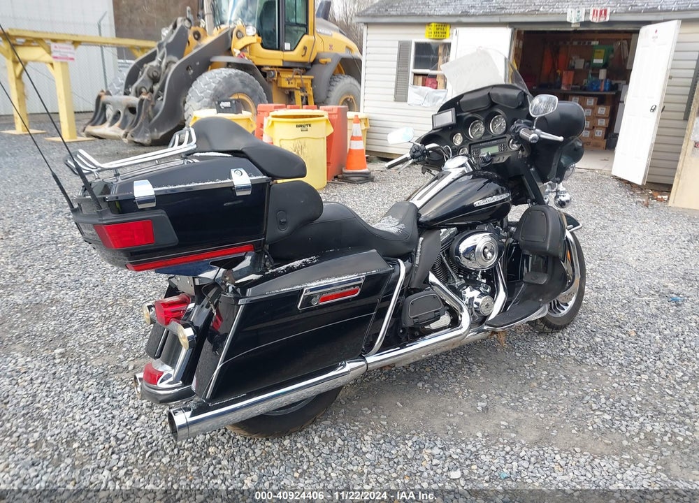2013 HARLEY-DAVIDSON FLHTK ELECTRA GLIDE ULTRA LTD VIN: 1HD1KEM17DB605821