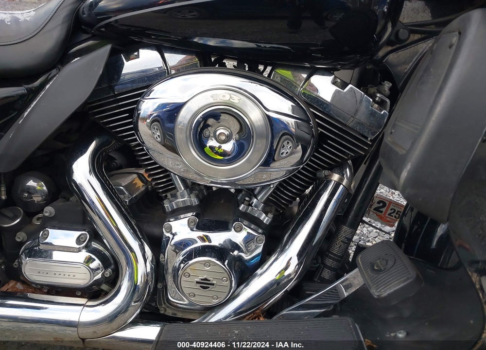 2013 HARLEY-DAVIDSON FLHTK ELECTRA GLIDE ULTRA LTD VIN: 1HD1KEM17DB605821