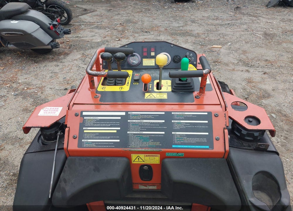 2019 DITCH WITCH MDLSK-800 VIN: DWPSK800CK0001821