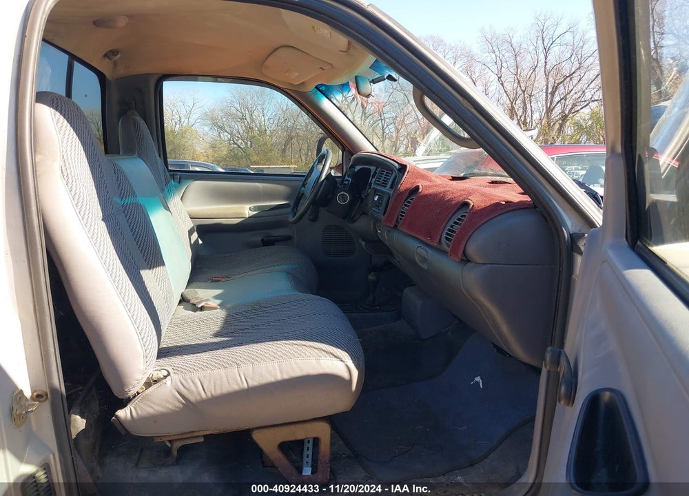1999 DODGE RAM 1500 ST VIN: 1B7HF16Y1XS228186
