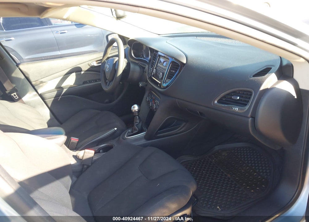 2013 DODGE DART SE VIN: 1C3CDFAA5DD315133