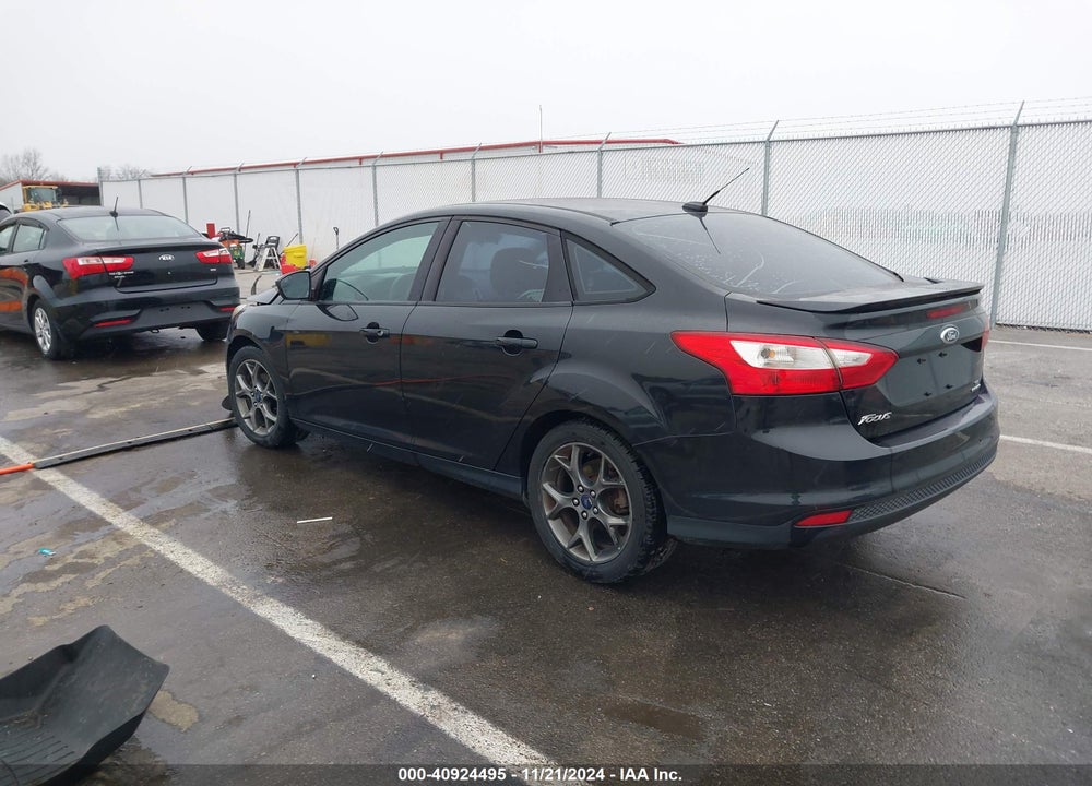 2013 FORD FOCUS SE VIN: 1FADP3F22DL312628
