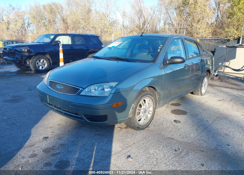 2005 FORD FOCUS ZX4 VIN: 1FAFP34N35W122942
