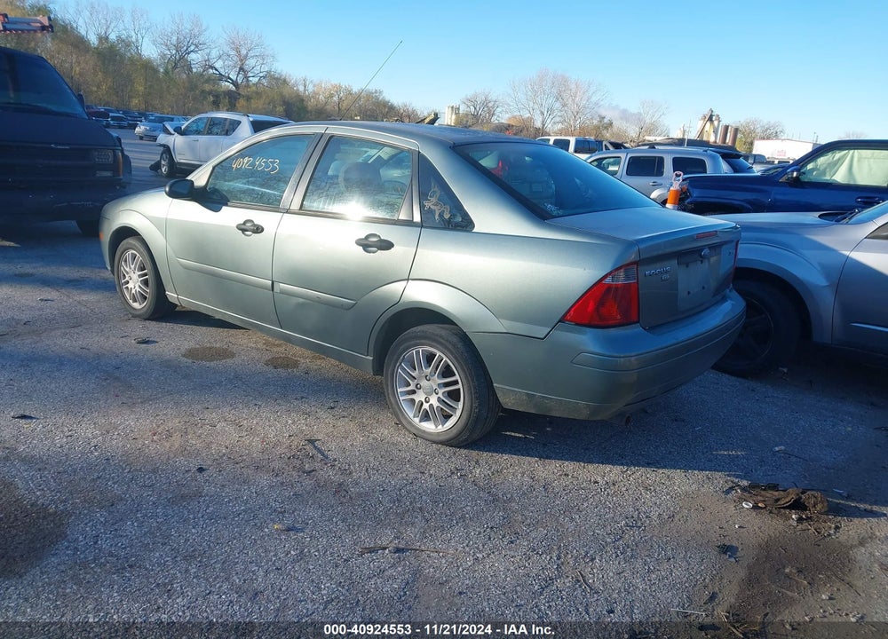 2005 FORD FOCUS ZX4 VIN: 1FAFP34N35W122942