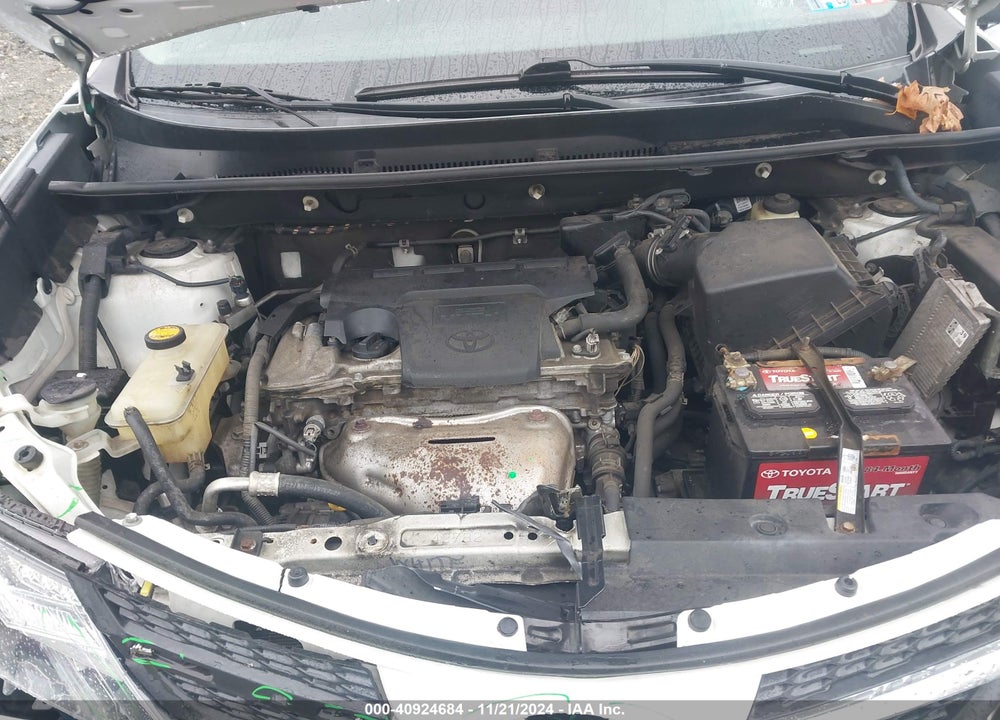 2014 TOYOTA RAV4 XLE VIN: 2T3RFREV3EW193617
