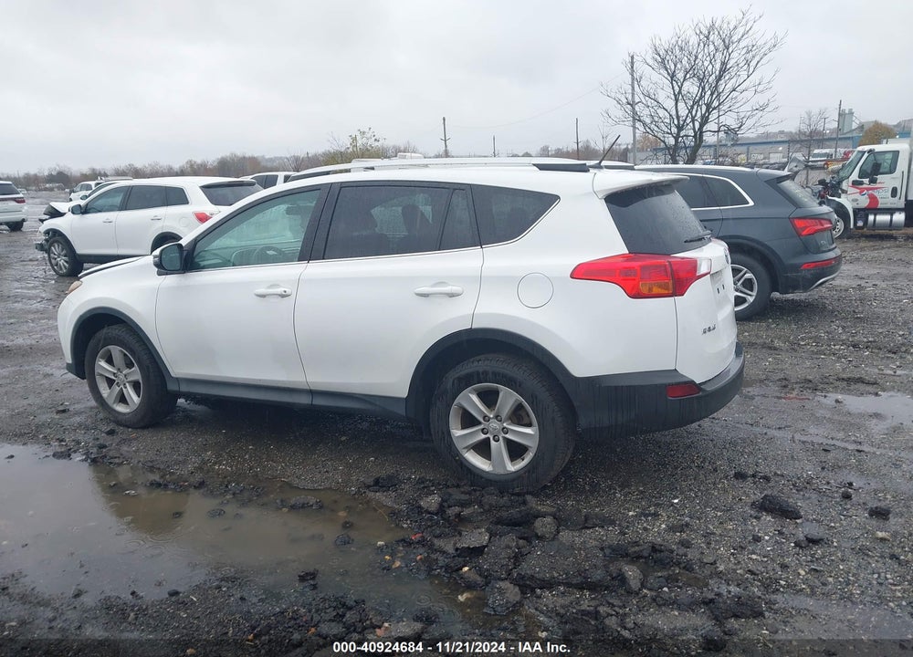 2014 TOYOTA RAV4 XLE VIN: 2T3RFREV3EW193617
