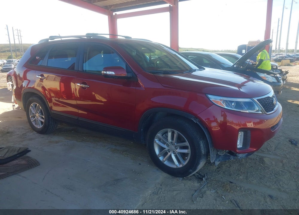 2014 KIA SORENTO LX VIN: 5XYKT3A6XEG437283