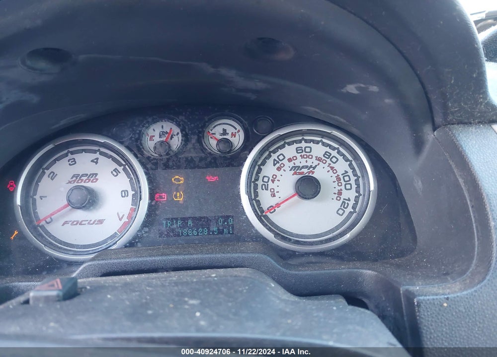 2011 FORD FOCUS SE VIN: 1FAHP3FN2BW193289