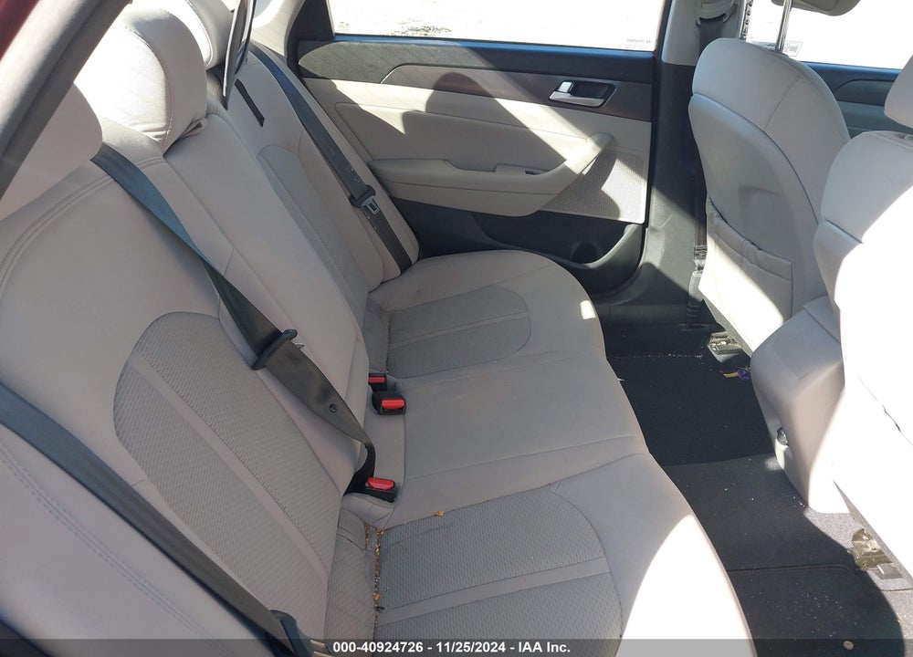 2015 HYUNDAI SONATA SPORT VIN: 5NPE34AF4FH063623