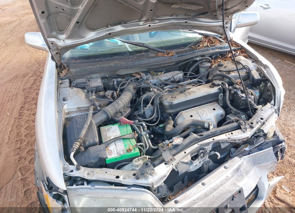 1996 HONDA ACCORD DX 25TH ANNIVERSARY VIN: 1HGCD5687TA130773