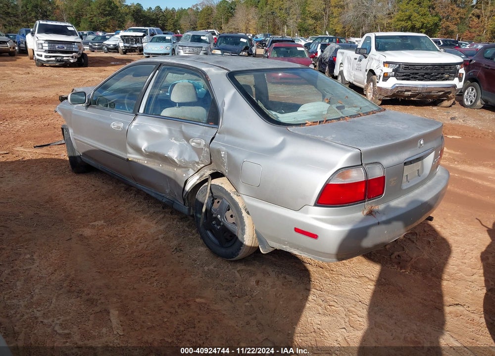 1996 HONDA ACCORD DX 25TH ANNIVERSARY VIN: 1HGCD5687TA130773