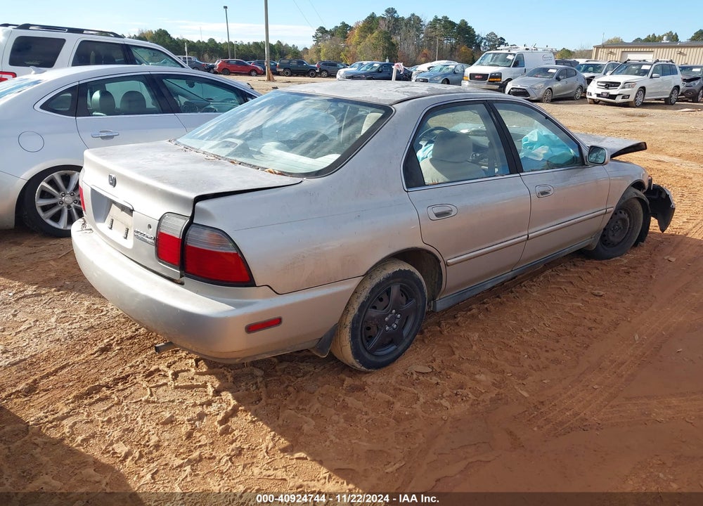1996 HONDA ACCORD DX 25TH ANNIVERSARY VIN: 1HGCD5687TA130773