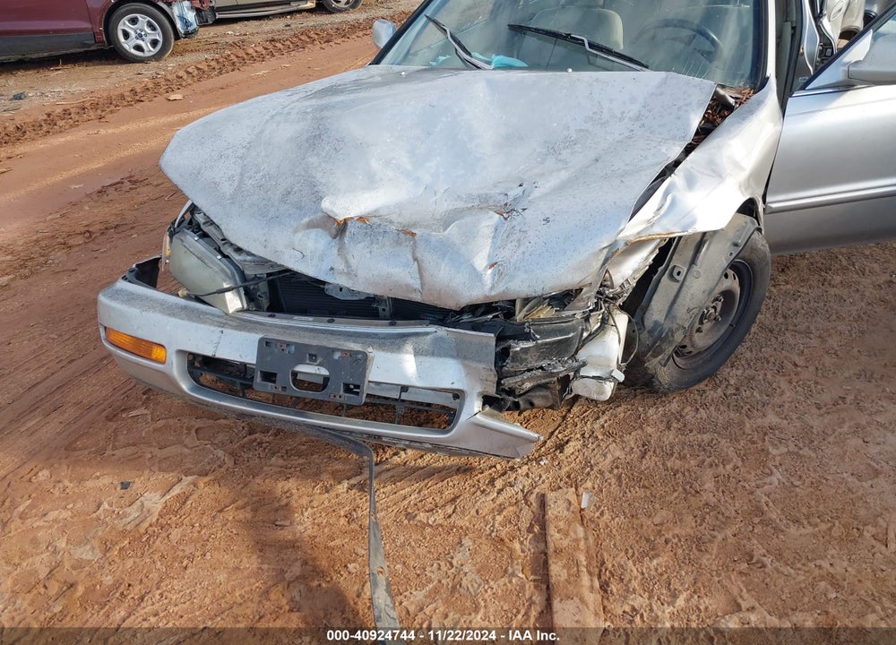 1996 HONDA ACCORD DX 25TH ANNIVERSARY VIN: 1HGCD5687TA130773
