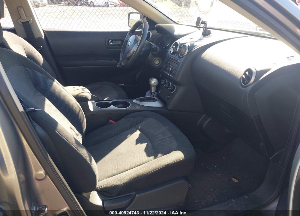2014 NISSAN ROGUE SELECT S VIN: JN8AS5MT1EW613964