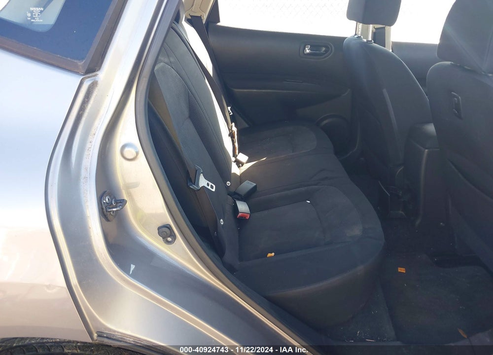 2014 NISSAN ROGUE SELECT S VIN: JN8AS5MT1EW613964