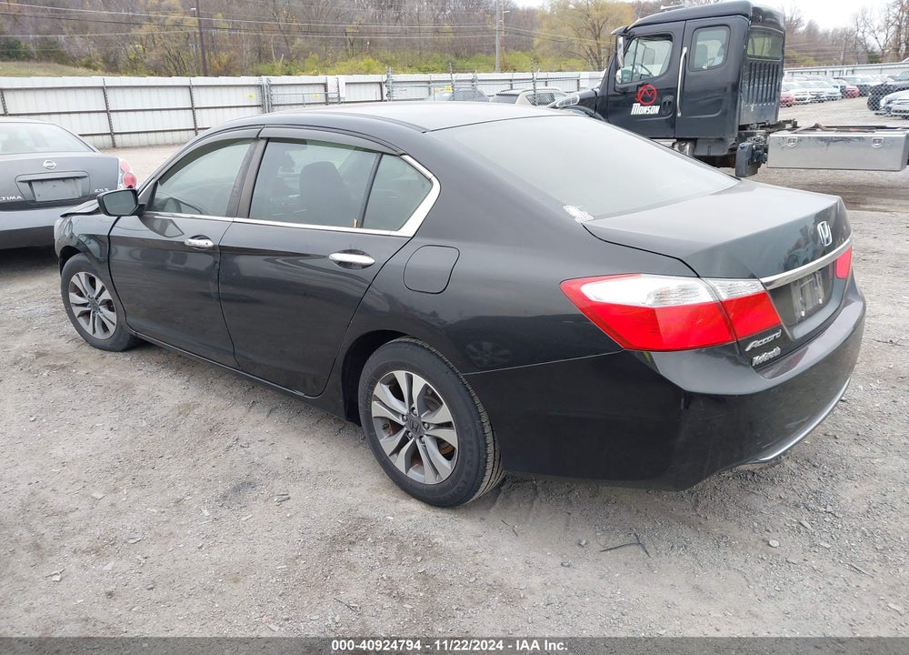 2015 HONDA ACCORD LX VIN: 1HGCR2F38FA120360