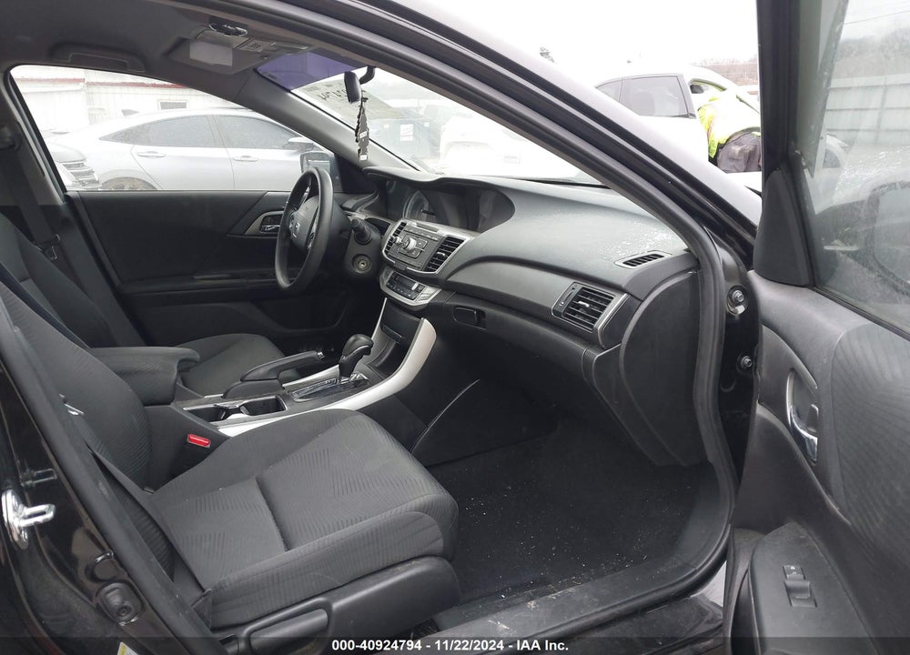 2015 HONDA ACCORD LX VIN: 1HGCR2F38FA120360