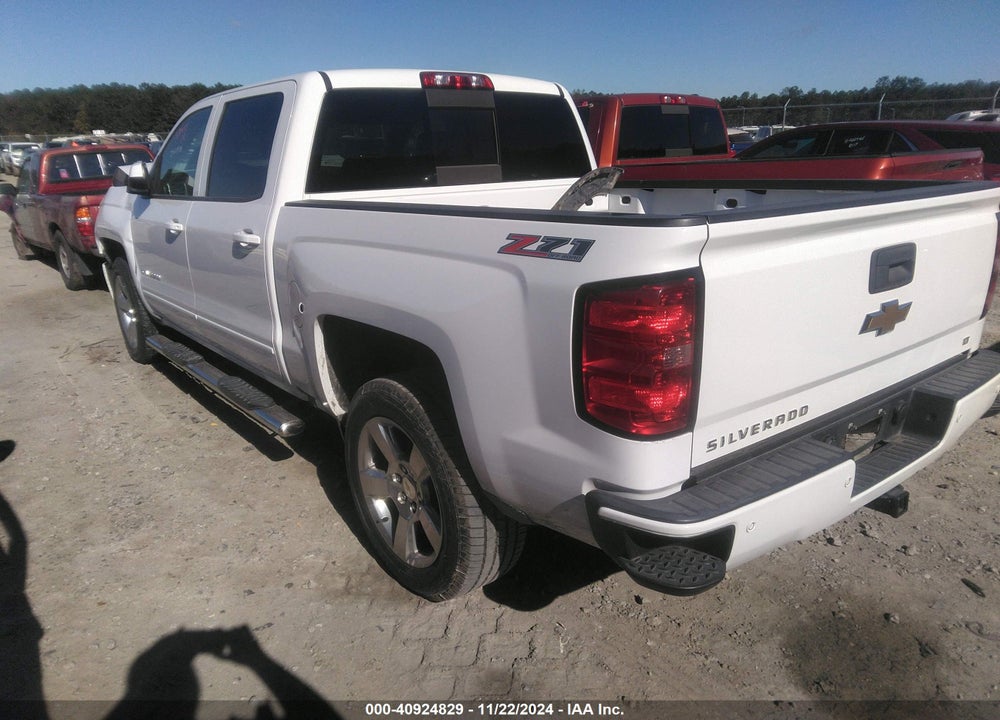 2017 CHEVROLET SILVERADO 1500 2LT VIN: 3GCUKREC3HG266901