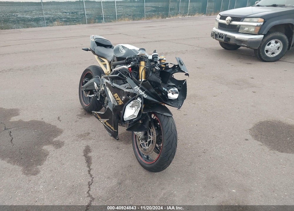 2017 TRIUMPH MOTORCYCLE DAYTONA 675R ABS VIN: SMTA02YK0HJ789649