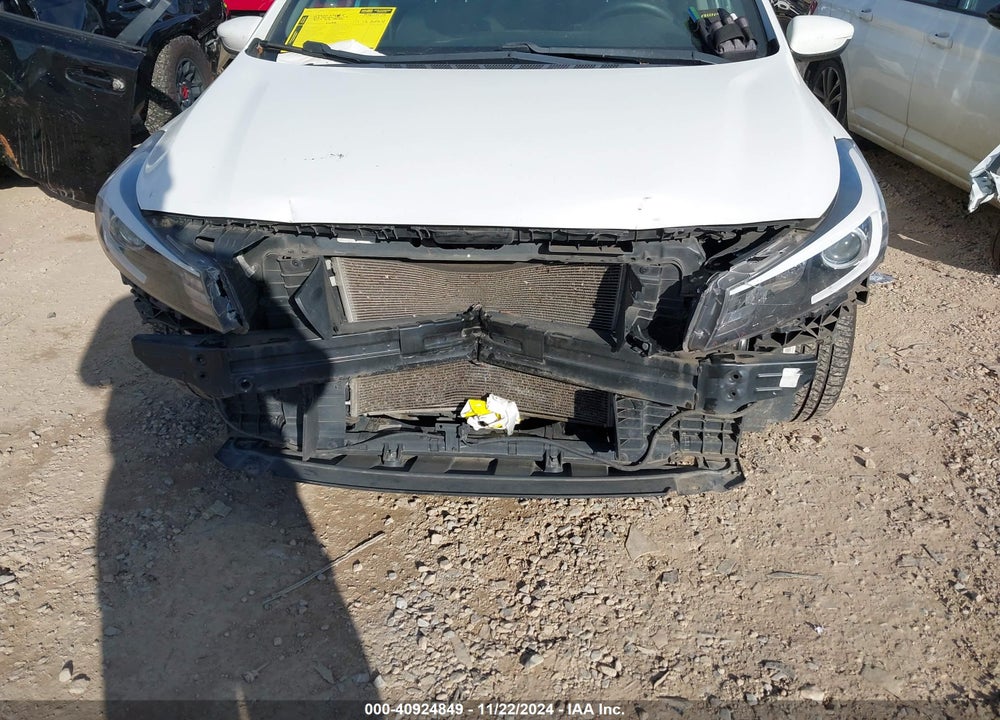 2017 KIA FORTE VIN: 3KPFK4A7XHE123508