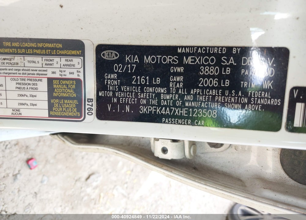 2017 KIA FORTE VIN: 3KPFK4A7XHE123508