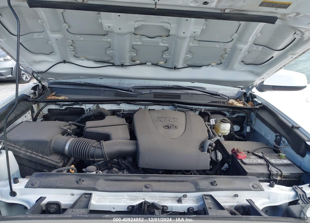 2021 TOYOTA TACOMA SR5 V6 VIN: 3TYRZ5CN6MT012405