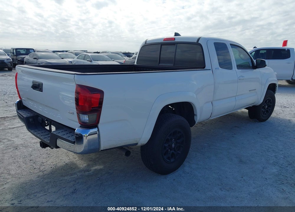 2021 TOYOTA TACOMA SR5 V6 VIN: 3TYRZ5CN6MT012405