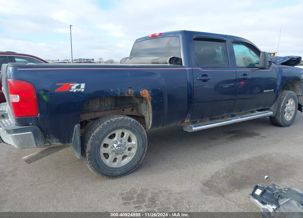 2011 CHEVROLET SILVERADO VIN: 1GC1KYEG3BF183834