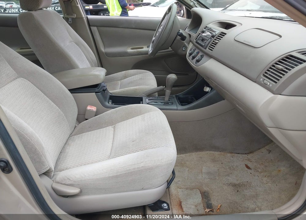 2004 TOYOTA CAMRY LE VIN: 4T1BE32K64U906478