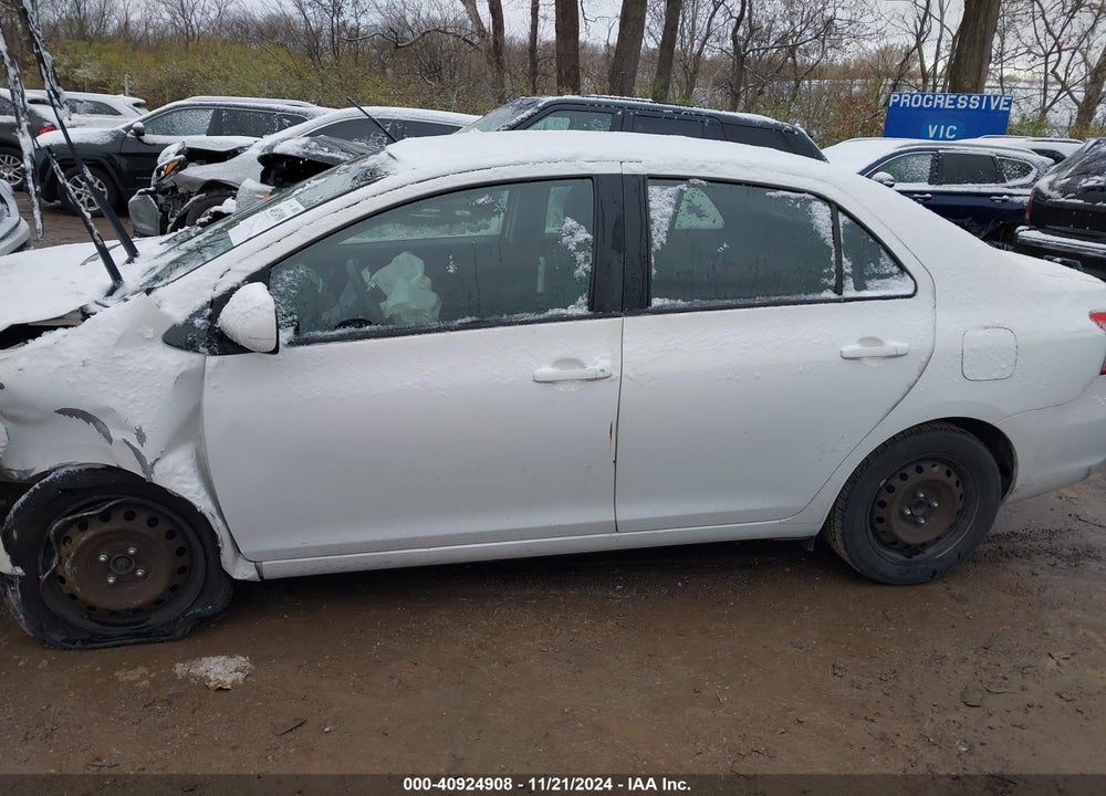 2009 TOYOTA YARIS VIN: JTDBT903391304204