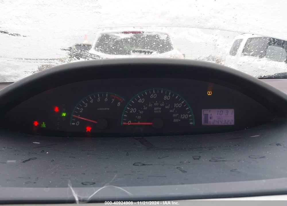 2009 TOYOTA YARIS VIN: JTDBT903391304204