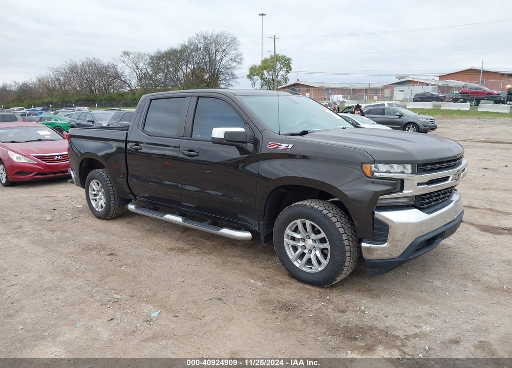 2019 CHEVROLET SILVERADO 1500 LT VIN: 1GCUYDED1KZ137556