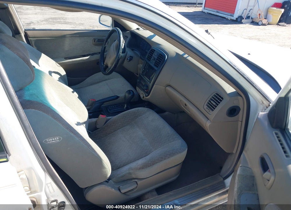 2002 KIA OPTIMA LX/SE VIN: KNAGD126225127202