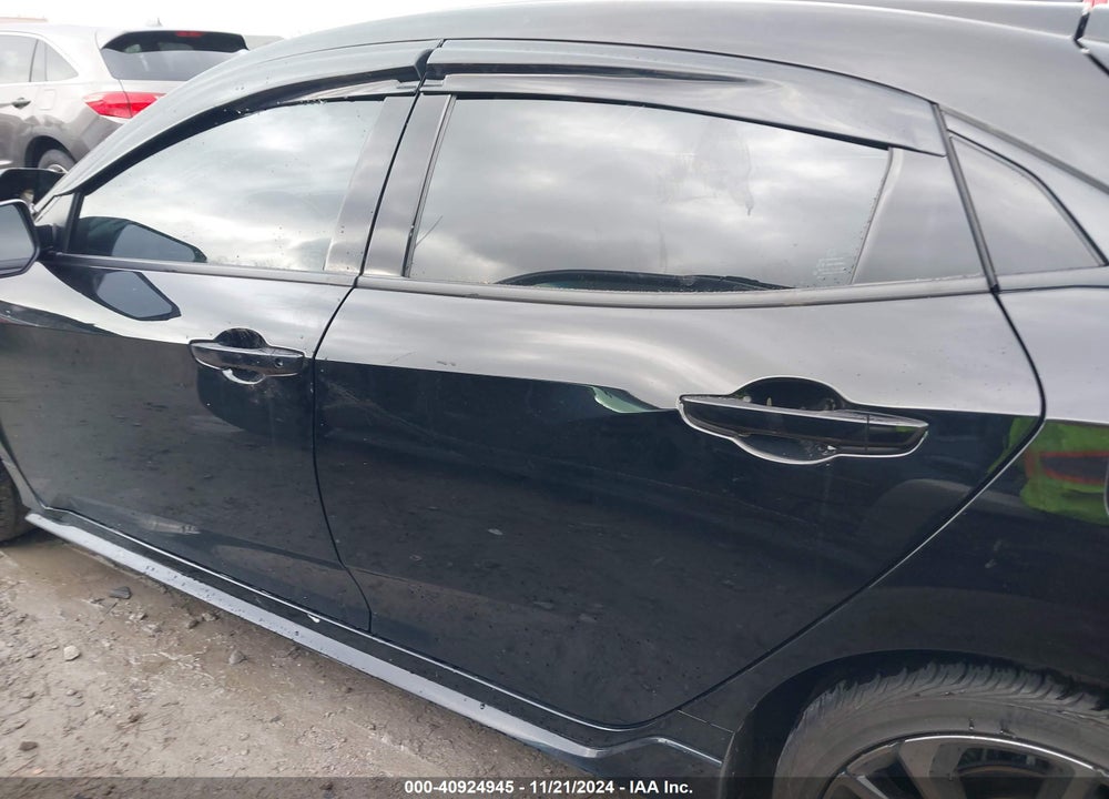 2018 HONDA CIVIC SPORT VIN: SHHFK7H44JU213961