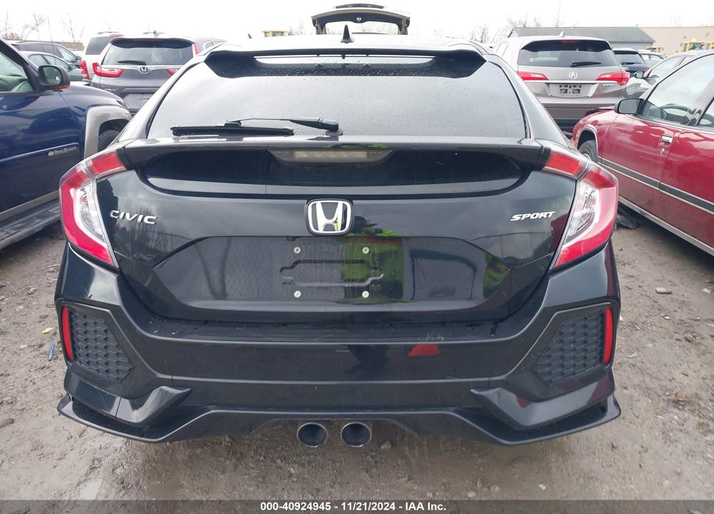 2018 HONDA CIVIC SPORT VIN: SHHFK7H44JU213961