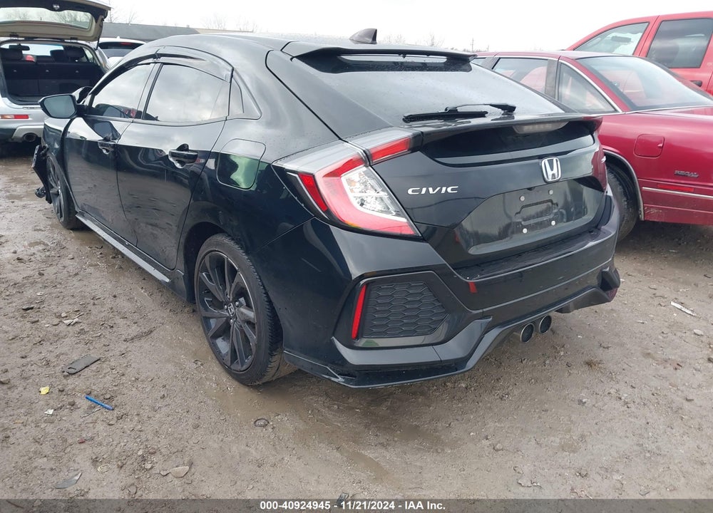 2018 HONDA CIVIC SPORT VIN: SHHFK7H44JU213961
