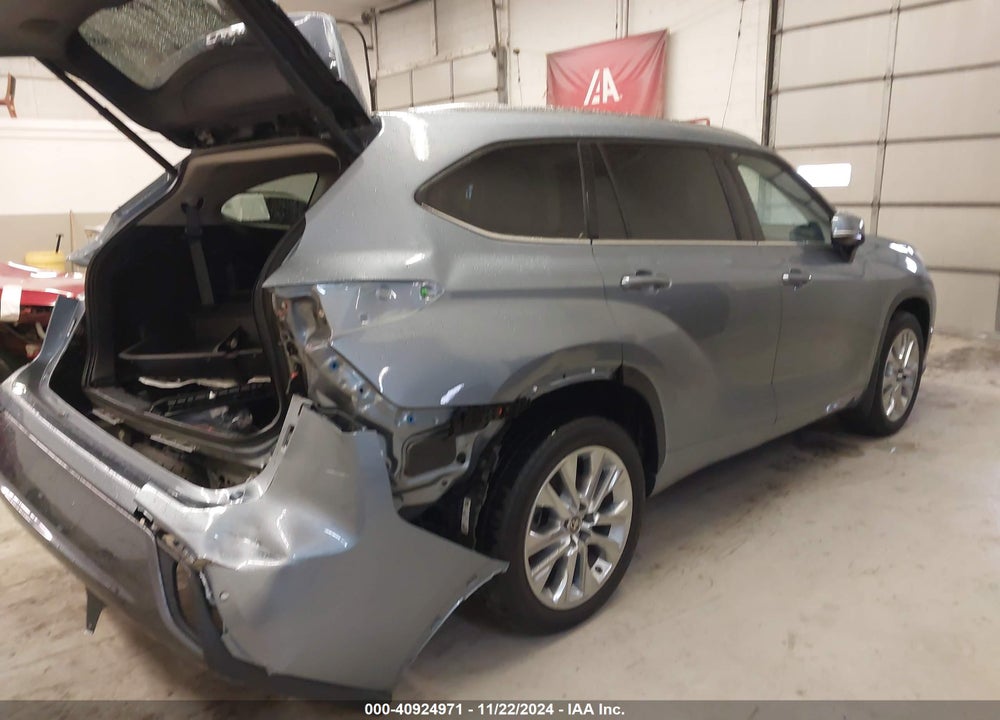 2021 TOYOTA HIGHLANDER LIMITED VIN: 5TDDZRBH8MS113499