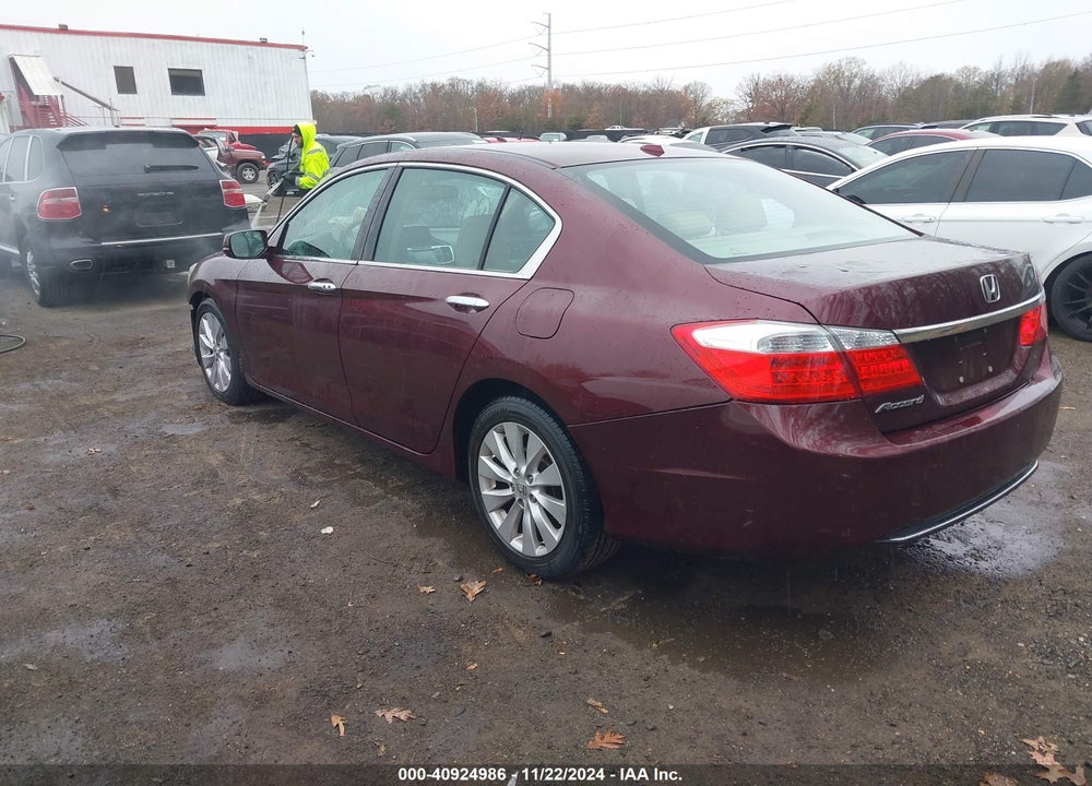 2015 HONDA ACCORD EX-L VIN: 1HGCR2F82FA141300