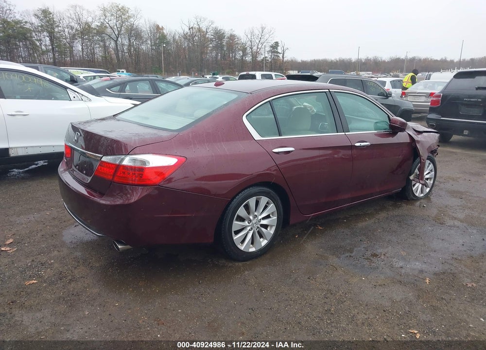 2015 HONDA ACCORD EX-L VIN: 1HGCR2F82FA141300