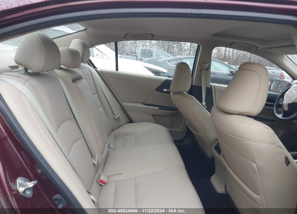 2015 HONDA ACCORD EX-L VIN: 1HGCR2F82FA141300