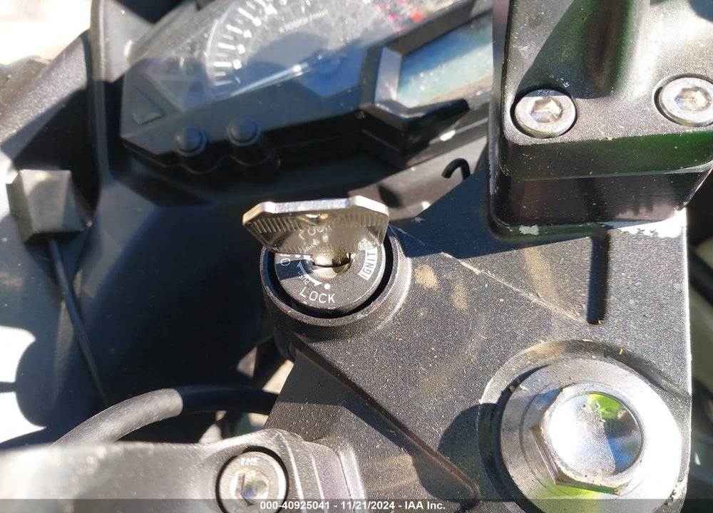 2014 KAWASAKI EX300 B VIN: JKAEX8B11EA006939