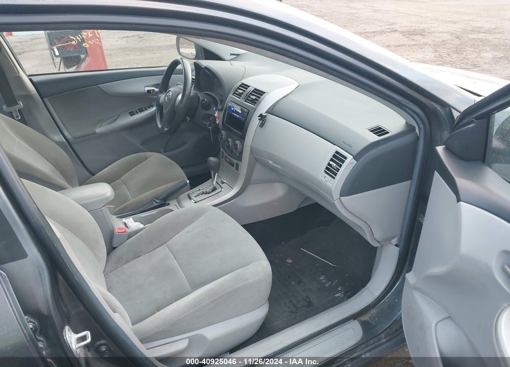 2011 TOYOTA COROLLA LE VIN: 2T1BU4EE0BC696375