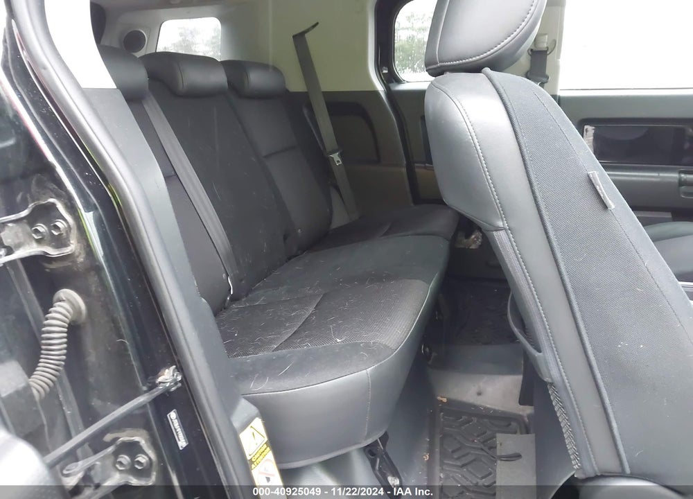 2007 TOYOTA FJ CRUISER VIN: JTEBU11F970034580