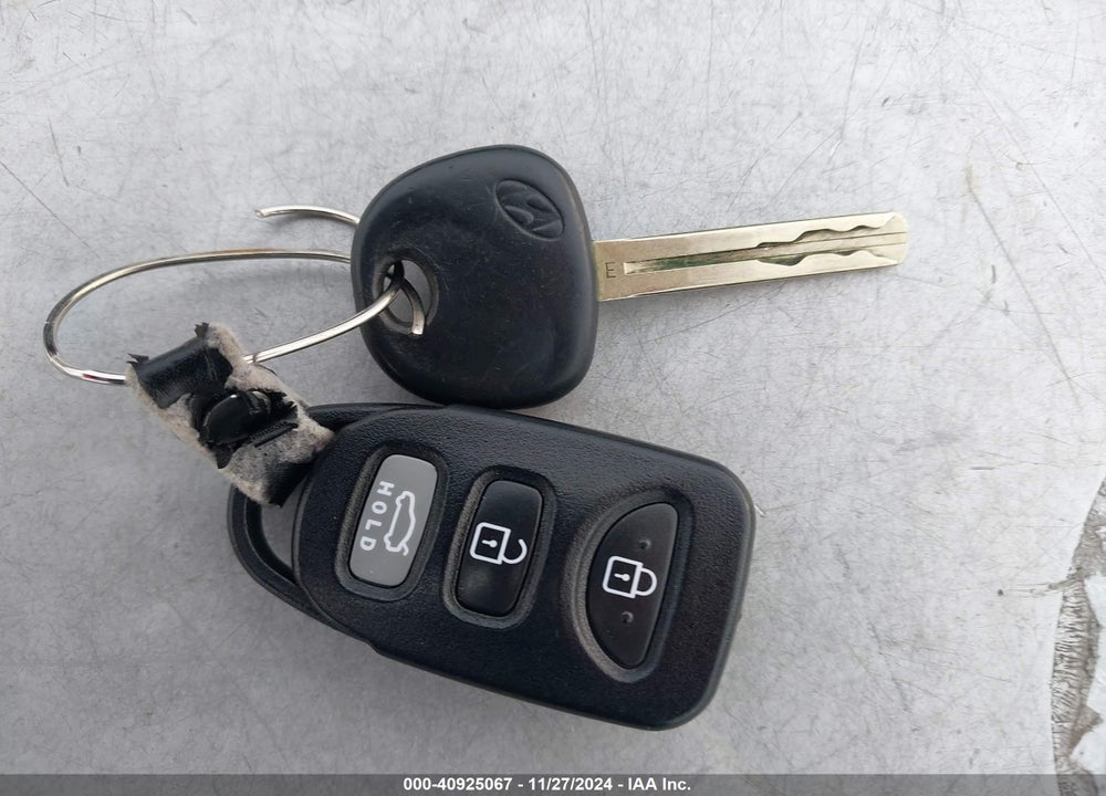 2012 HYUNDAI SONATA GLS VIN: 5NPEB4AC3CH503335
