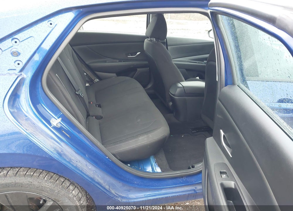 2022 HYUNDAI ELANTRA SEL VIN: 5NPLM4AG4NH084273