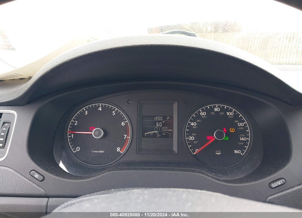 2011 VOLKSWAGEN JETTA 2.5L SE VIN: 3VWDZ7AJ8BM358869