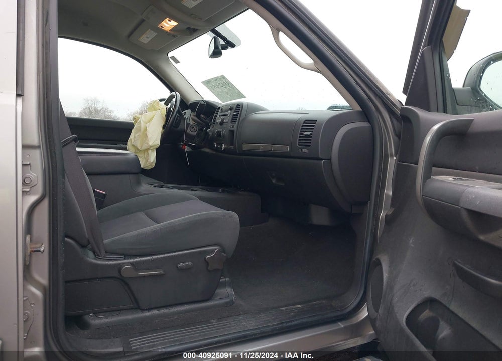 2008 CHEVROLET SILVERADO 1500 LT2 VIN: 2GCEK13MX81111269